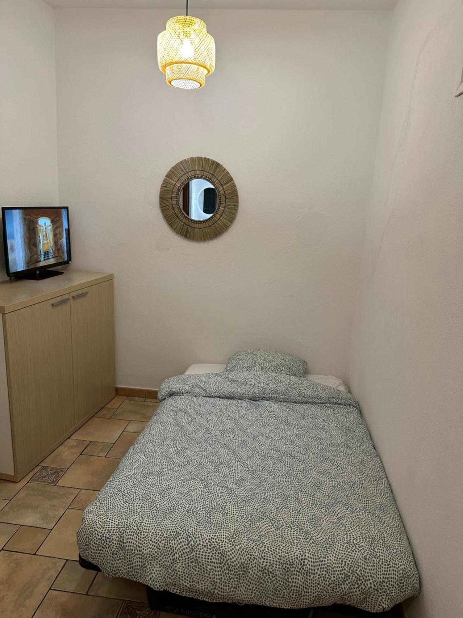 Capodanna, A Deux Pas Des Plages Au Coeur De La Vieille Apartamento Menton