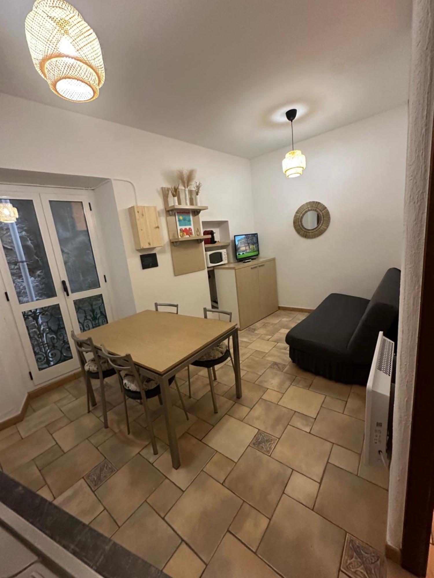 Capodanna, A Deux Pas Des Plages Au Coeur De La Vieille Apartment